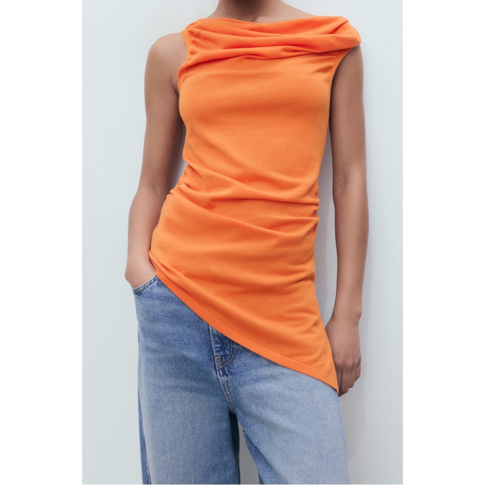MANGO ~DRAPED KNITTED TOP (NWOT)